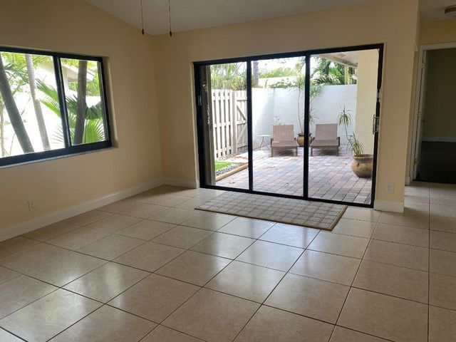 3090 S OAKLAND FOREST Drive 1901, Oakland Park, FL 33309