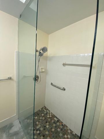 3090 S OAKLAND FOREST Drive 1901, Oakland Park, FL 33309