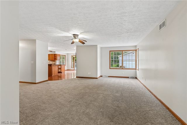 2145 Overland Avenue NE, Warren, OH 44483