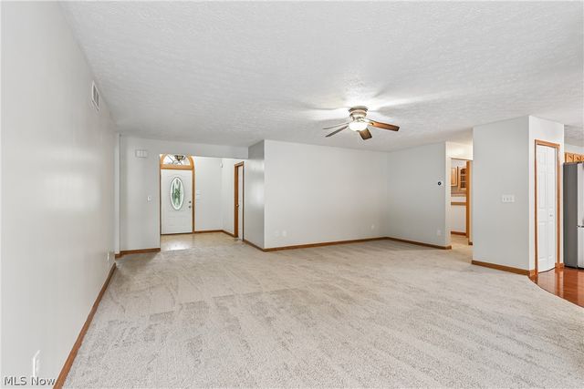 2145 Overland Avenue NE, Warren, OH 44483