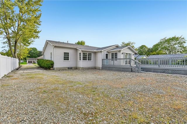 2145 Overland Avenue NE, Warren, OH 44483