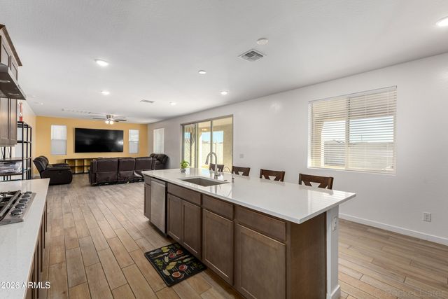 17987 W VOGEL Avenue, Goodyear, AZ 85338