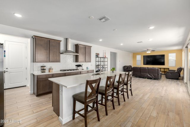 17987 W VOGEL Avenue, Goodyear, AZ 85338