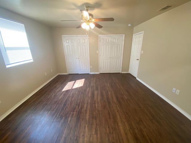 208 Bobbie Ann Court, Granbury, TX 76049