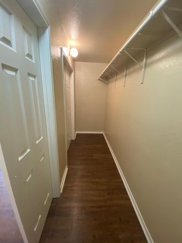 208 Bobbie Ann Court, Granbury, TX 76049