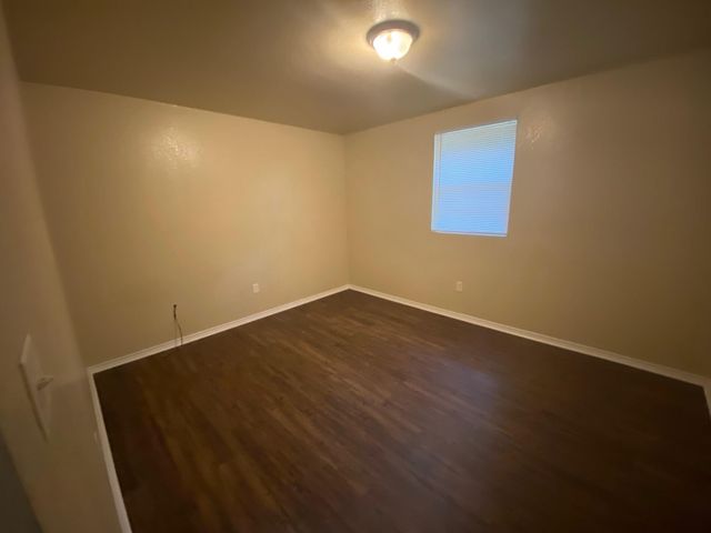 208 Bobbie Ann Court, Granbury, TX 76049