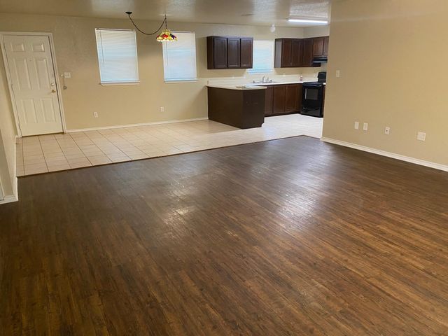 208 Bobbie Ann Court, Granbury, TX 76049