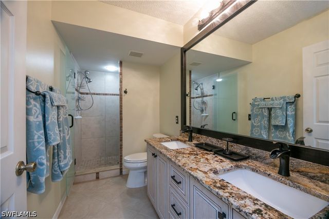 113 Wading Bird CIR W-204, Naples, FL 34110