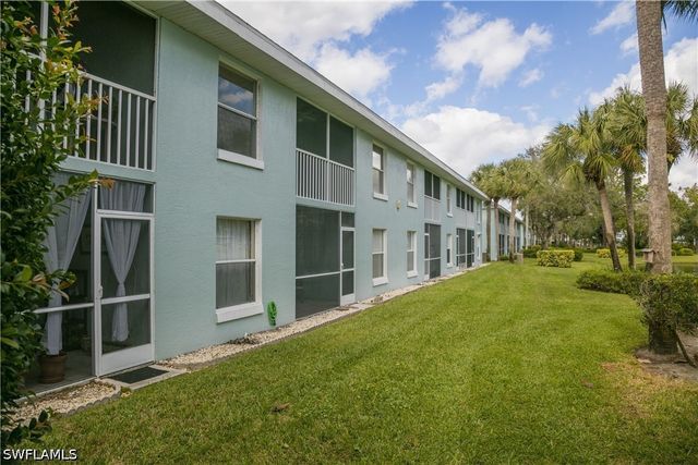 113 Wading Bird CIR W-204, Naples, FL 34110