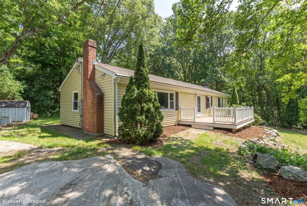 260 Flag Marsh Road, Guilford, CT 06437