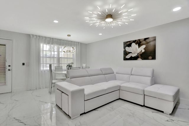 450 Normandy J, Delray Beach, FL 33484