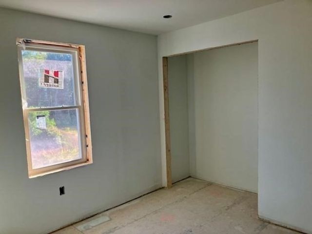 17 Lynch Way, Swansea, MA 02726