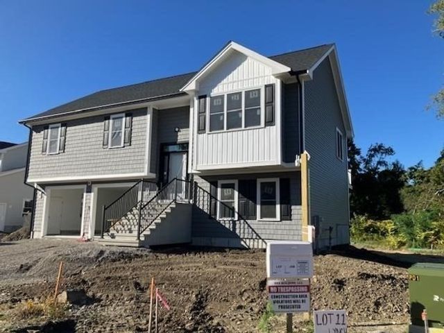 17 Lynch Way, Swansea, MA 02726