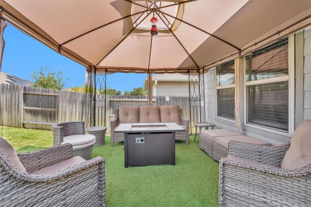 18544 Meadow Point Lane, Montgomery, TX 77316