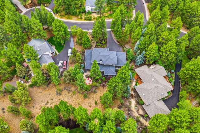 2966 NW Meldrum Court, Bend, OR 97703