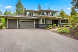 2966 NW Meldrum Court, Bend, OR 97703