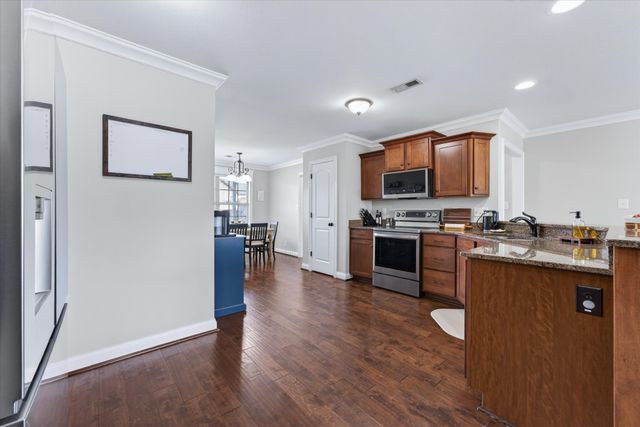 301 Ivy Bend Cir, Clarksville, TN 37043