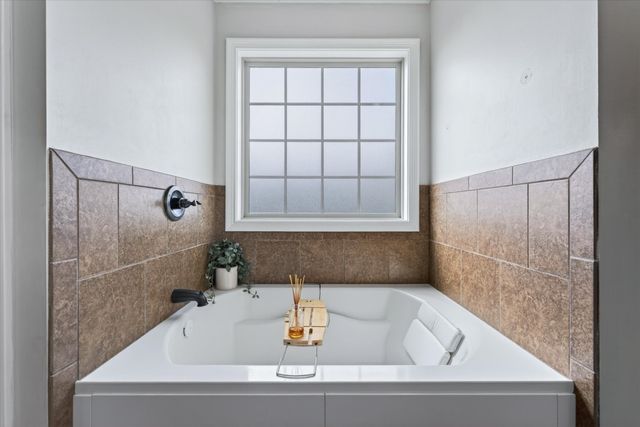 301 Ivy Bend Cir, Clarksville, TN 37043