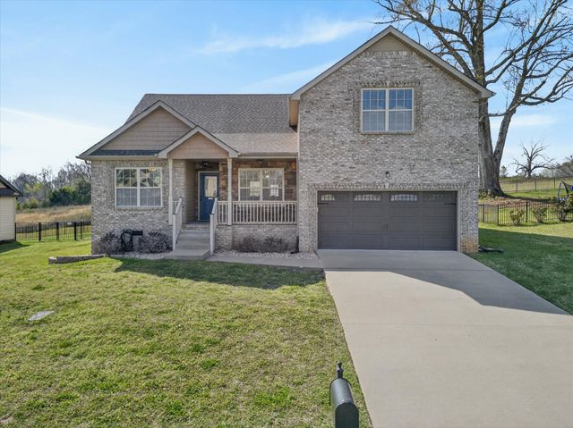 301 Ivy Bend Cir, Clarksville, TN 37043