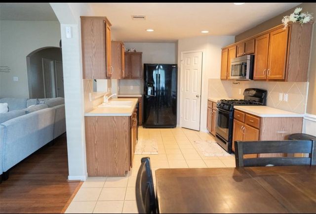 21942 Gosling Cedar Place, Spring, TX 77388