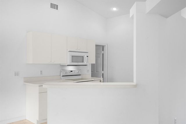 5940 NW Brenda Circle, Port St. Lucie, FL 34986