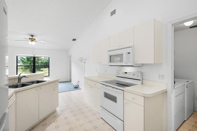 5940 NW Brenda Circle, Port St. Lucie, FL 34986