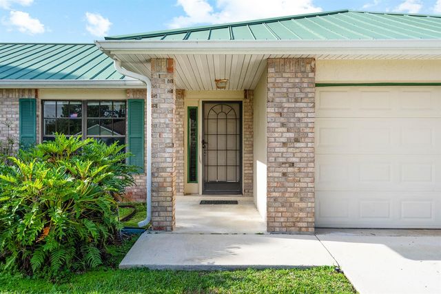 5940 NW Brenda Circle, Port St. Lucie, FL 34986