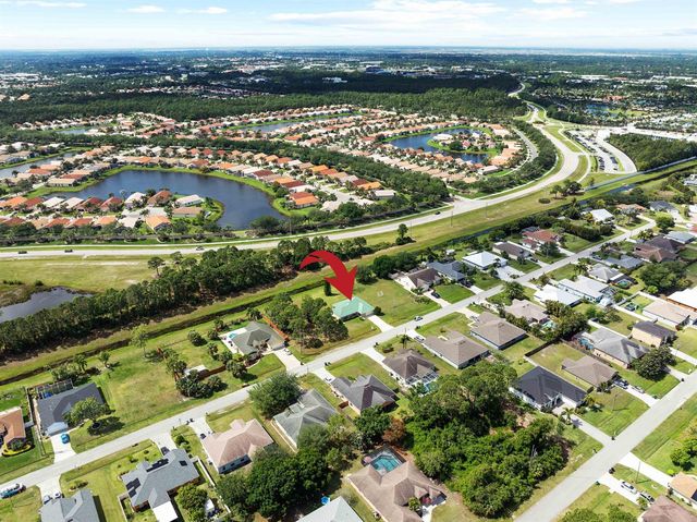 5940 NW Brenda Circle, Port St. Lucie, FL 34986