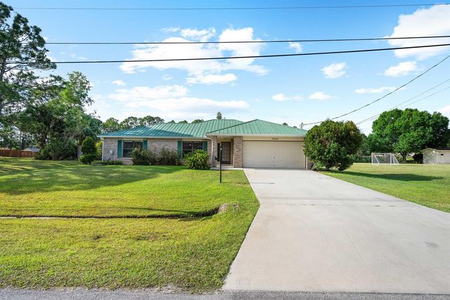 5940 NW Brenda Circle, Port St. Lucie, FL 34986