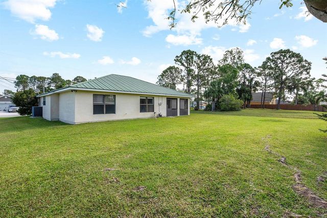 5940 NW Brenda Circle, Port St. Lucie, FL 34986