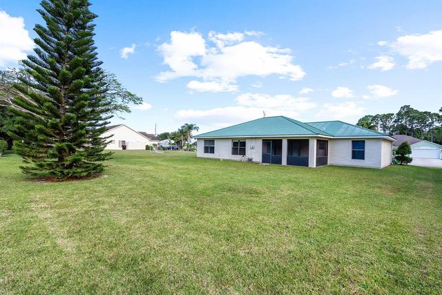 5940 NW Brenda Circle, Port St. Lucie, FL 34986