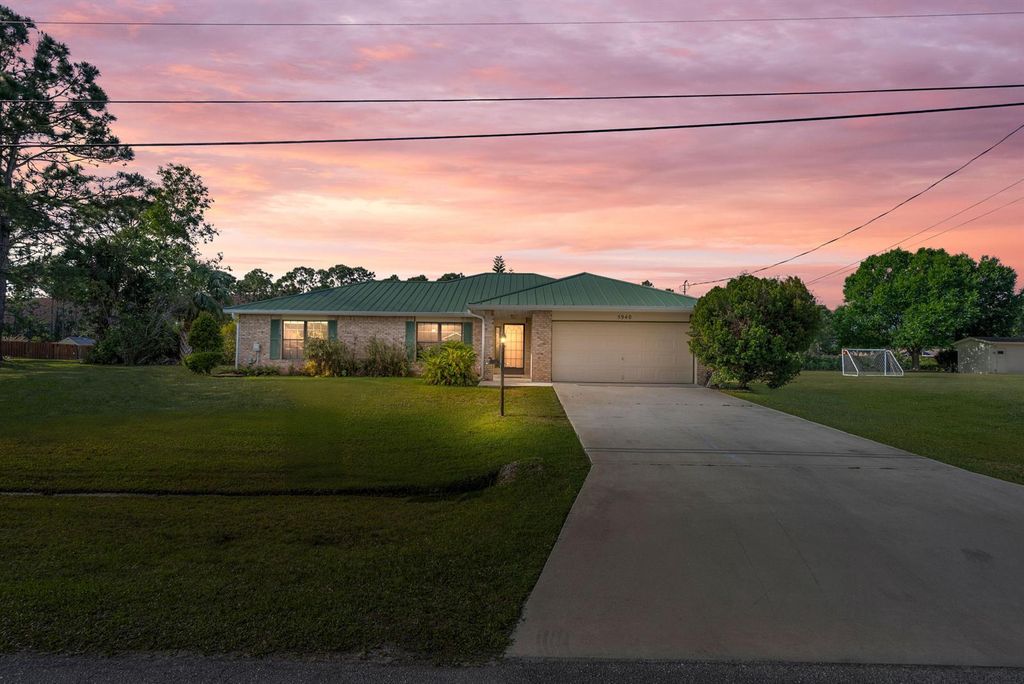5940 NW Brenda Circle, Port St. Lucie, FL 34986