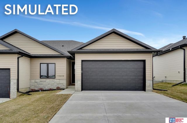 10520 Majestic Lane, Lincoln, NE 68527