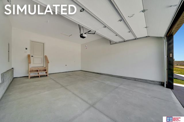 10520 Majestic Lane, Lincoln, NE 68527