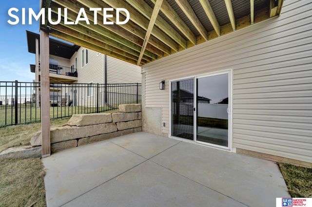 10520 Majestic Lane, Lincoln, NE 68527