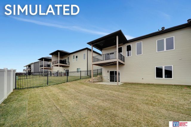 10520 Majestic Lane, Lincoln, NE 68527