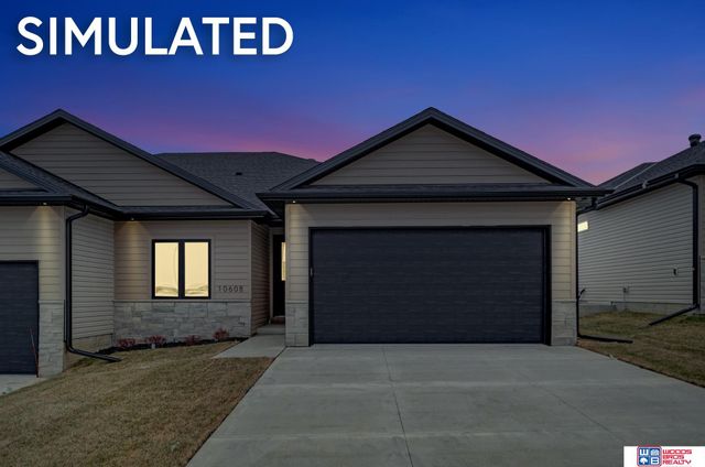 10520 Majestic Lane, Lincoln, NE 68527