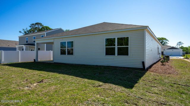 182 Cambridge Drive, Tabor City, NC 28463