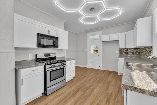 3101 Saint Joseph Avenue, St Joseph, MO 64505