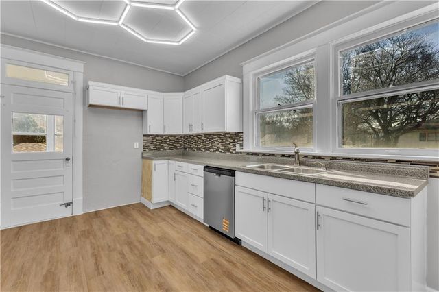 3101 Saint Joseph Avenue, St Joseph, MO 64505