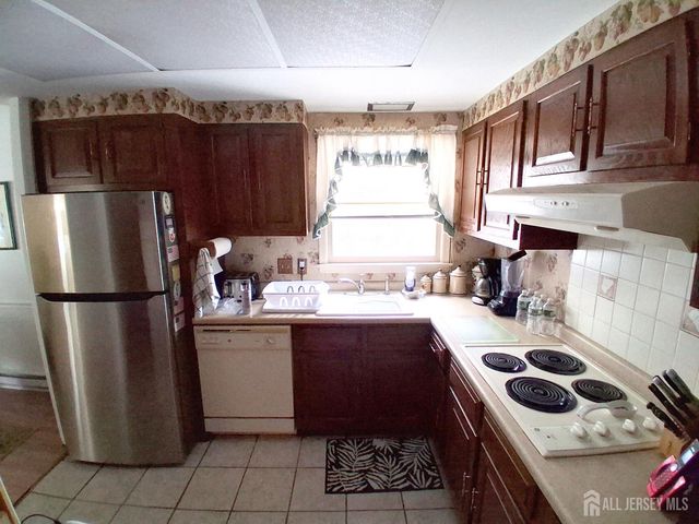 252 Mystic Lane B, Monroe, NJ 08831