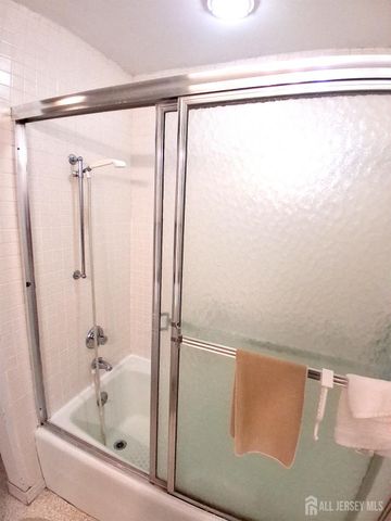 252 Mystic Lane B, Monroe, NJ 08831