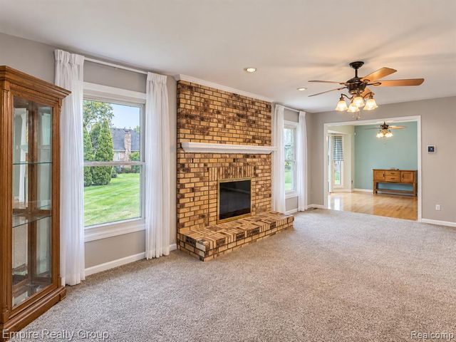 15699 Mountainside Drive, Macomb, MI 48042