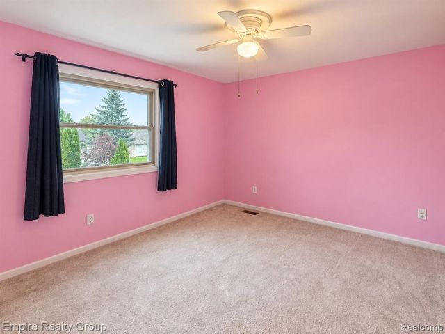 15699 Mountainside Drive, Macomb, MI 48042