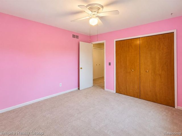 15699 Mountainside Drive, Macomb, MI 48042