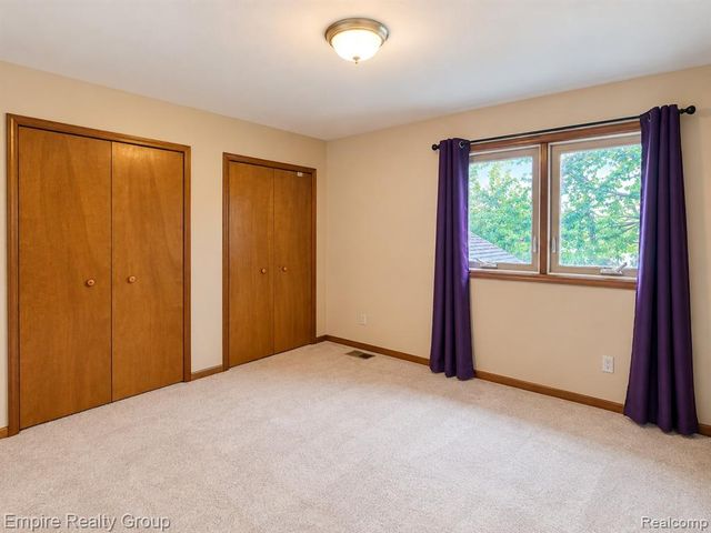 15699 Mountainside Drive, Macomb, MI 48042