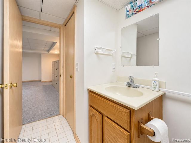 15699 Mountainside Drive, Macomb, MI 48042