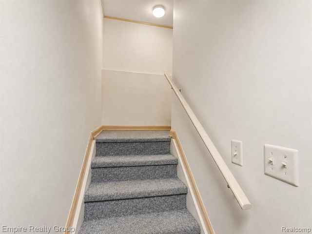 15699 Mountainside Drive, Macomb, MI 48042