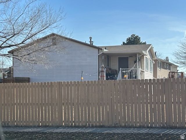 5260 S DUKE LN, Taylorsville, UT 84129
