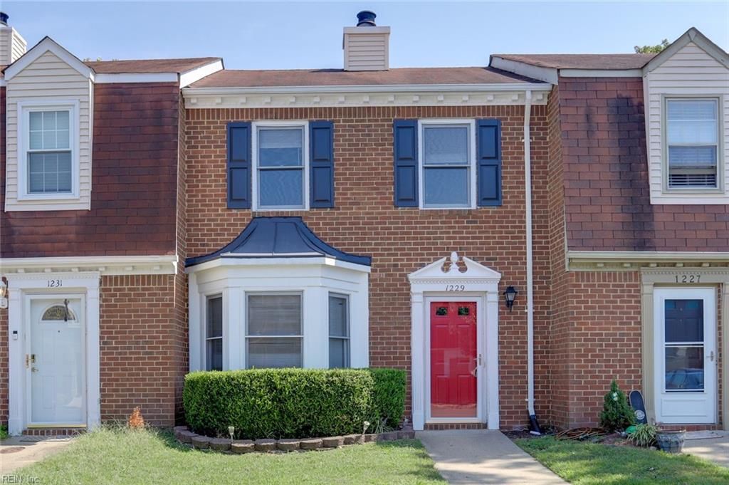 1229 Mabry Mill PL, Chesapeake, VA 23320